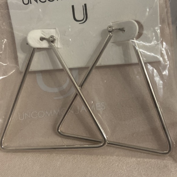 NEW IN BOX UNCOMMON JAMES EARRINGS - Picture 4 of 7